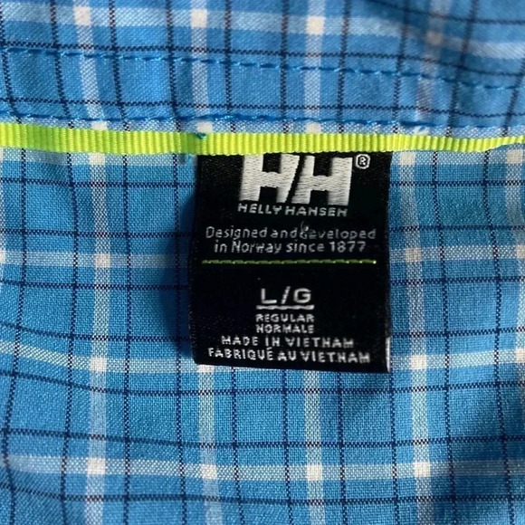 Helly Hansen| Short Sleeve Button Down - Picture 5 of 6